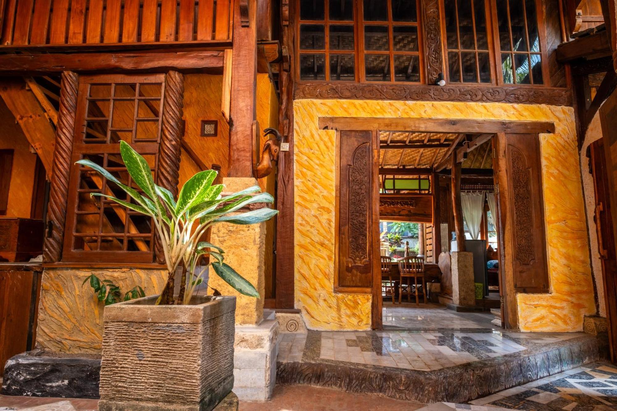 Lombok Stanley Garden Villas Montongbuwoh Exterior photo