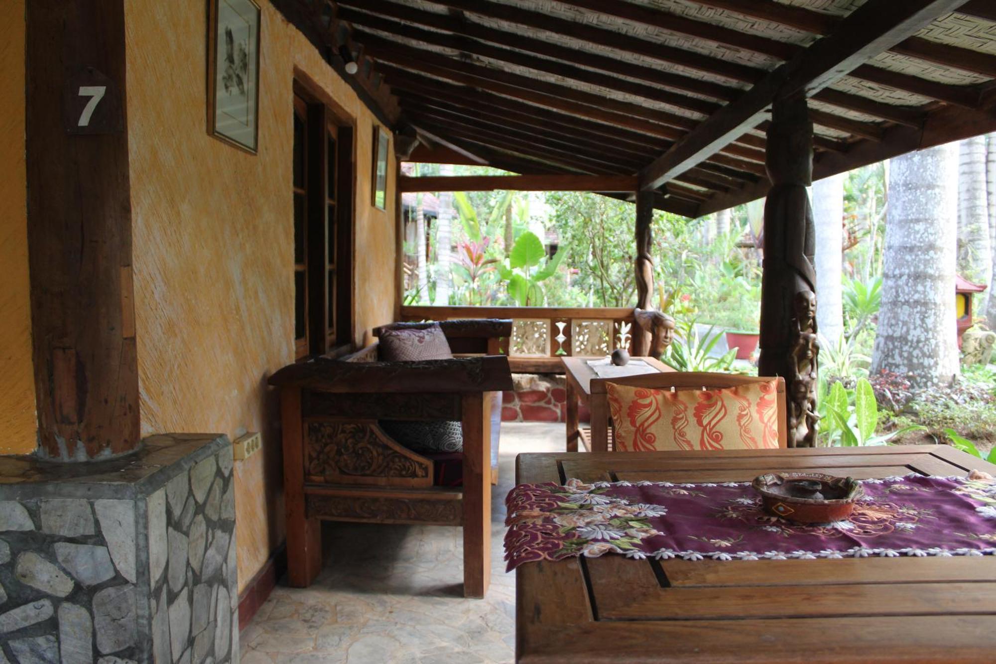Lombok Stanley Garden Villas Montongbuwoh Exterior photo