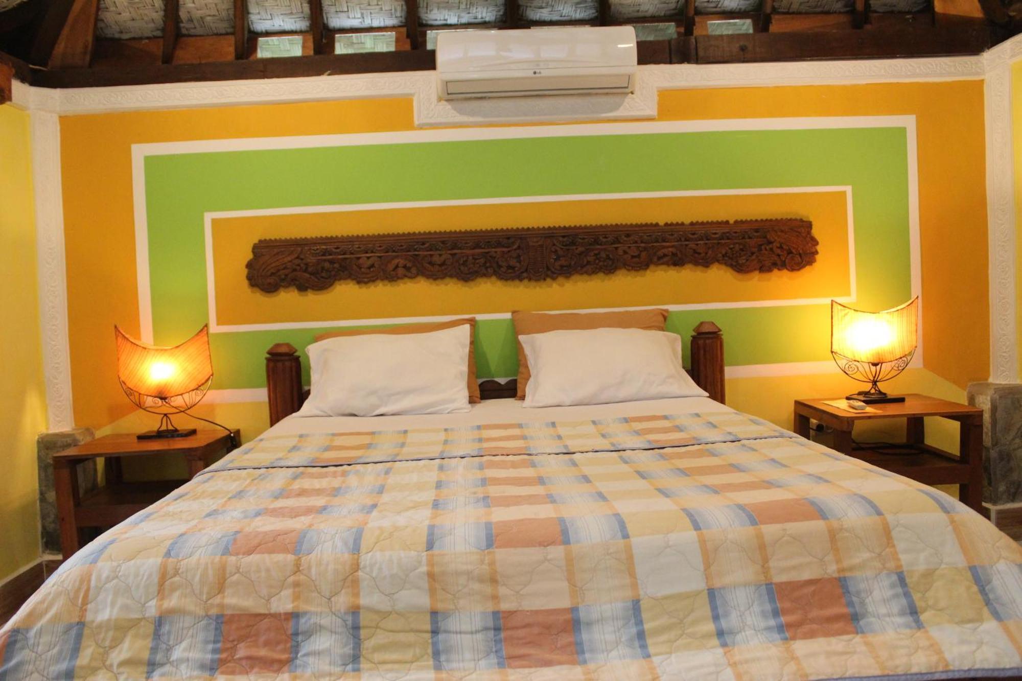 Lombok Stanley Garden Villas Montongbuwoh Exterior photo
