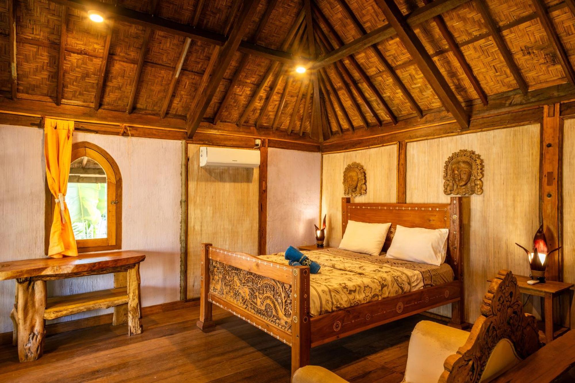 Lombok Stanley Garden Villas Montongbuwoh Exterior photo