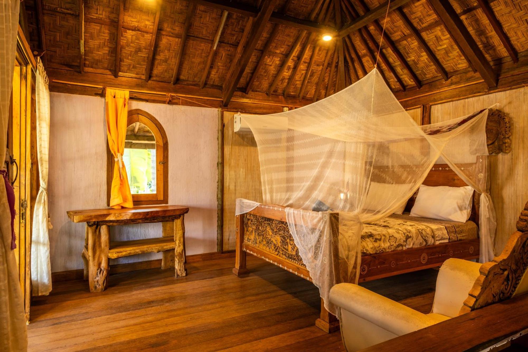Lombok Stanley Garden Villas Montongbuwoh Exterior photo